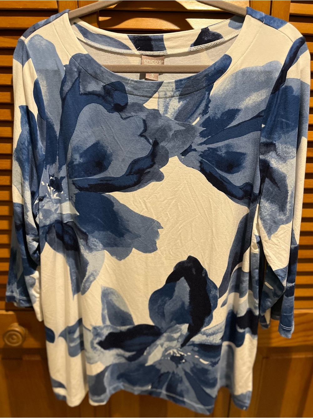 54. WOMENS CHICO’S 3/XL DETAIL TOP